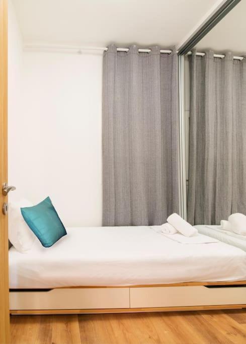 Kelly's Urban - 5 Mins Walk To Acropolis Apartment